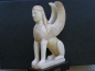 Preview: Sphinx von Naxos, 23 cm hoch, 14 cm breit, 1,6 kg, schwarzer Marmorsockel