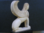 Preview: Sphinx von Naxos, 23 cm hoch, 14 cm breit, 1,6 kg, schwarzer Marmorsockel