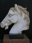Preview: Pferdekopf vom Parthenon, 23 cm, 1,7 kg, schwarzer Marmorsockel