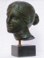 Aphrodite Liebesgöttin Haupt 15 cm, 700 g, schwarzer Kunstmarmorsockel