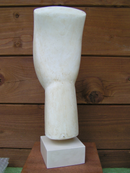 Idol von der Kykladeninsel Amorgos, 30 cm, 1,6 kg, beiger Kunstmarmorsockel