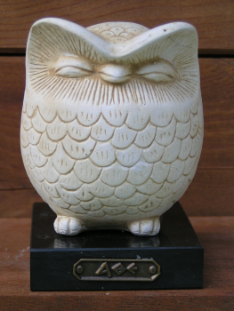 Owl Athena replica, 12 cm, 1 kg, black marble base