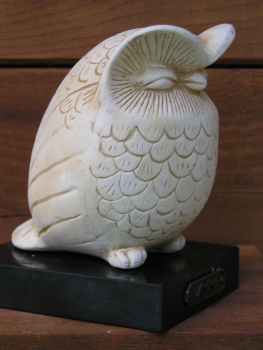 Owl Athena replica, 12 cm, 1 kg, black marble base