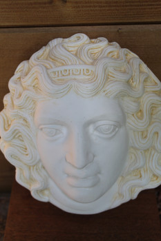Mädchenmaske 16,5 breit x 17,5 cm hoch, 620 g, Nationalmuseum Athen