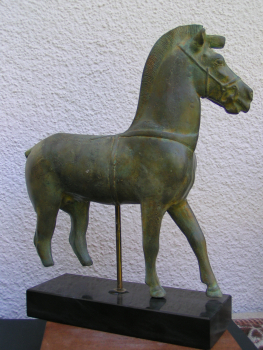 Horse of Olympia replica, museum replica, bronze horse, 24 cm, 2 kg, black marble base