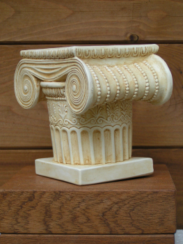 Saeulenkapitell (lat. capitellum "Köpfchen") 13 cm, 1 kg