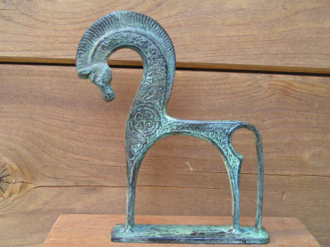 Pferd aus Bronze, geometrische Periode, 13 cm x 10,5 cm, 250 g