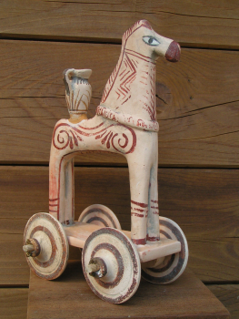 Pferd auf Rädern in Askos-Form aus der mykenischen Periode, handbemalt und -gefertigt, 24 cm hoch, 14,4 cm breit, 11 cm tief, 700 g