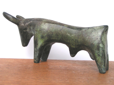 Bull bronze, Tauroktonie, Museum Olympia, 10,2 cm length, high 4,4 cm, 300 g cm,