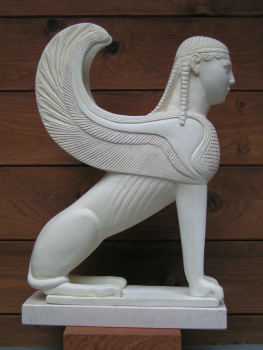 Sphinx von Naxos, 44 cm hoch, 28 cm breit, 5,4 kg