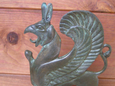 Greif Bronze, Fabelwesen Adler-Löwe, Größe 19 cm, Breite 12,1 cm, 0,9 kg Gewicht