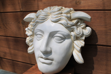 Medusa Rondanini mask; Glyptothek Munich - 27,2 x 26,9 cm, 2 kg