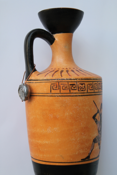 Lekythos motive fighting Hoplites, Kerameikos Museum Athens 480 b.C., hand-painted, 16,8 cm