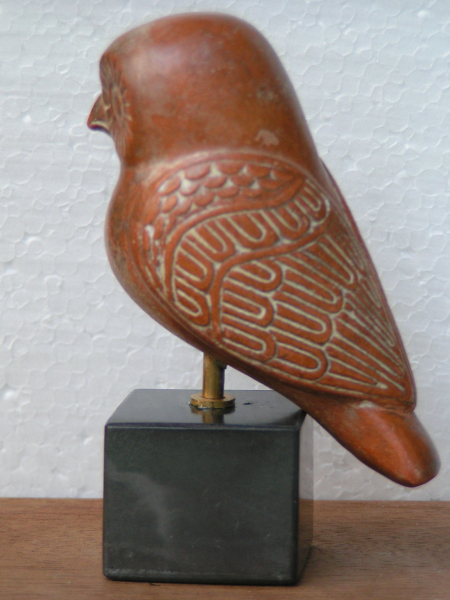 Eule, Symbol der Göttin Athena, 10 cm, 300 g, schwarzer Kunstmarmorsockel