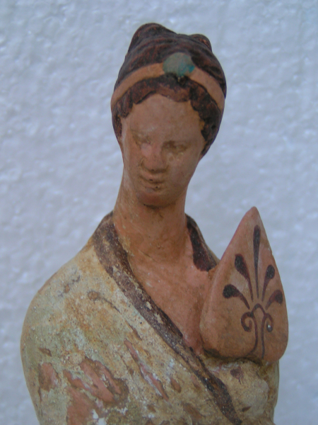 Tanagra-Statuette aus Boiotien, Grabbeigabe, 20 cm, Terrakotta