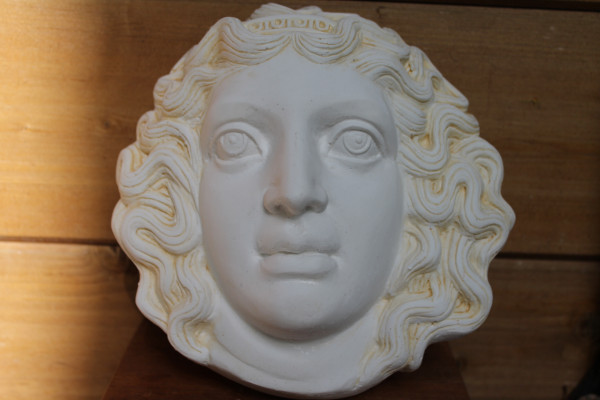Mädchenmaske 16,5 breit x 17,5 cm hoch, 620 g, Nationalmuseum Athen