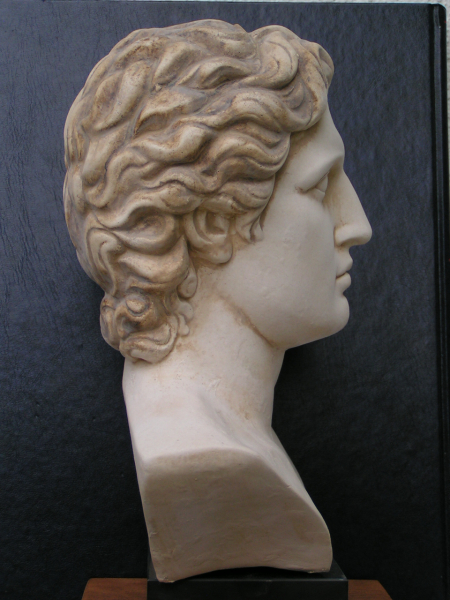 Alexander der Große, sog. Herme Azara 28 cm, 2,2 kg, schwarzer Marmorsockel