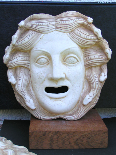 Medusa, eine der drei Gorgonen, Theatermaske 24 x 24 cm, 1,4 kg, zum Aufhängen