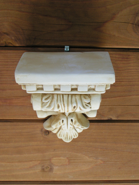 Console replica Museum Acanthus Voluten, 16 cm high, 13,5 cm x 10  cm support plates, 1,4 kg weight