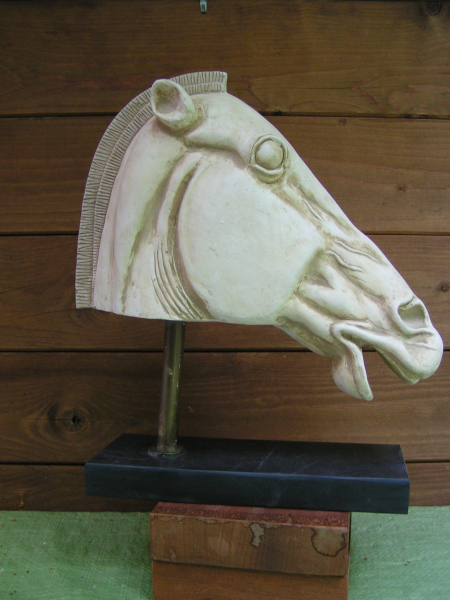 Horse head from the Parthenon/Selene, 36 cm, 6,8 kg, black marble base
