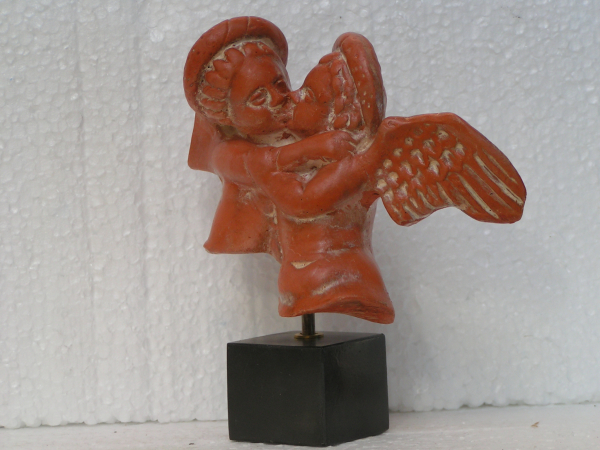 Eros  und Psyche-Darstellung, 12 cm, 300 g, schwarzer Kunstmarmorsockel