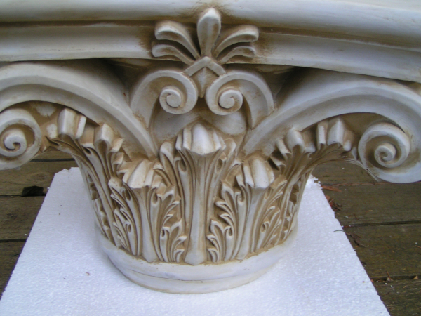Kolossal-Säulenkapitell, korinthisch, 45 cm hoch, 45 kg Gewicht