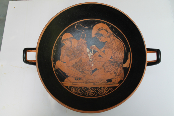 Sosias-Kylix Patroklos und Achilleus, Sonderedition limitiert auf 10 Exemplare, handbemalt, 28 Ø cm, Höhe 10 cm, 0,8 kg, Antikensammlung Berlin