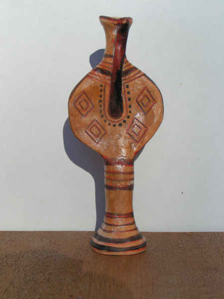 Phi Idol mykenisch, 12,3 cm hoch, 5 cm breit, Terrakotta