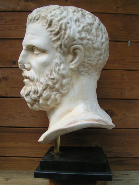 Hippokrates von Kos, berühmter Arzt, Monumentalbüste 52 cm hoch, 15 kg, schwarzer Doppelmarmorsockel