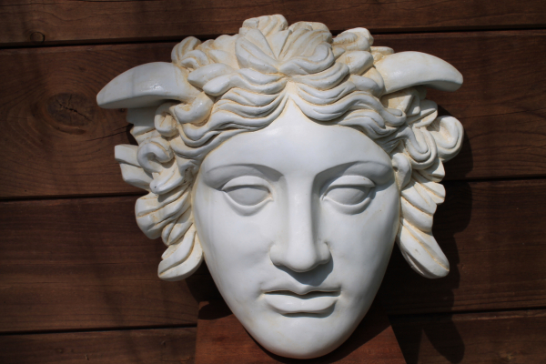 Medusa Rondanini mask; Glyptothek Munich - 27,2 x 26,9 cm, 2 kg