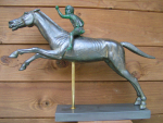 Jockey von Artemision, Statue 35 cm hoch, 45 cm lang, schwarzer Kunstmarmorsockel