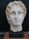 Alexander der Große-Haupt von Leochares,  23 cm, 2,0 kg, schwarzer Marmorsockel