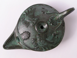 Oil lamp in antique bronze, motif owl, antique replica, length 11,7 cm, wide 7,6 cm, 5,5 cm high, 450 g